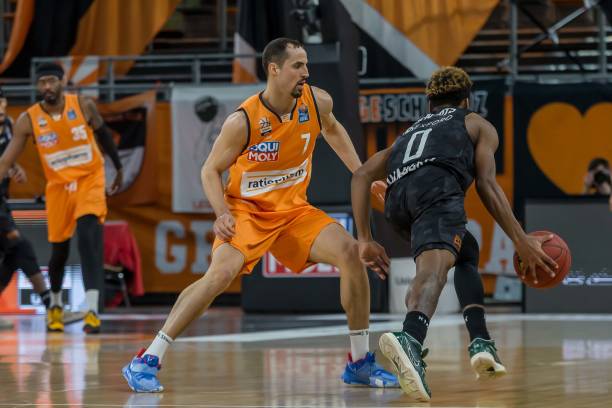 在逆境中不 在逆境中不