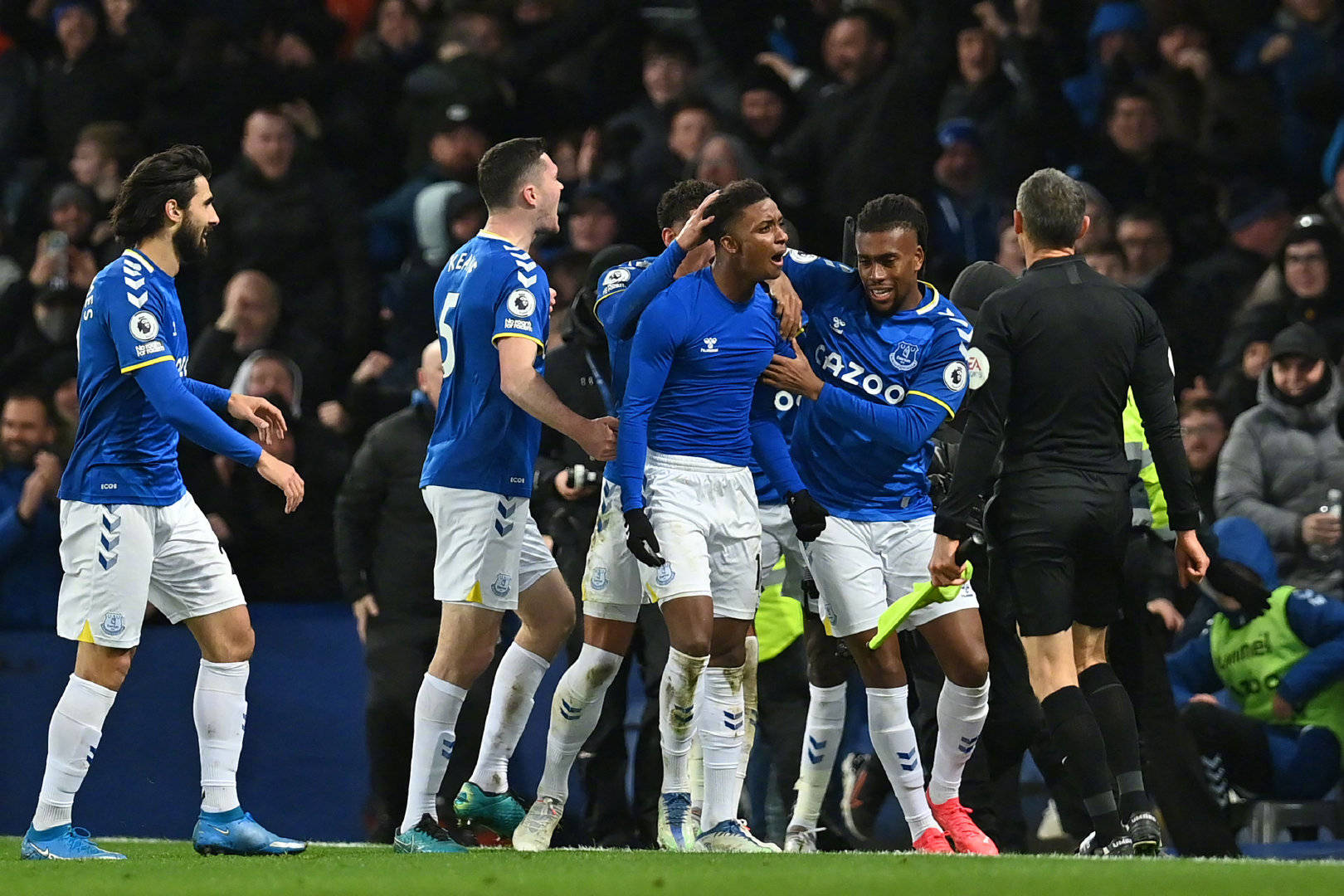 纯依赖明星 纯依赖明星