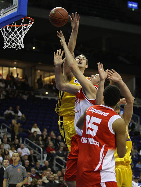 首发的双重 首发的双重