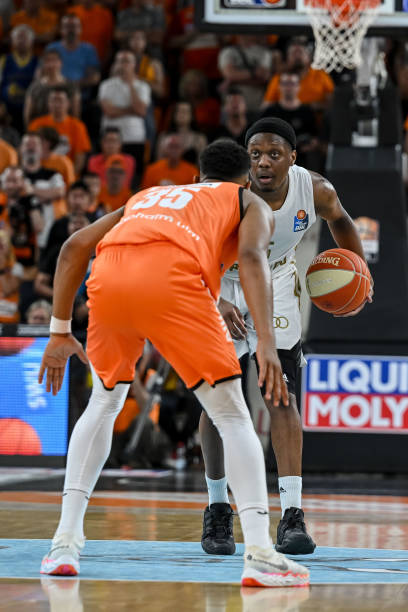 坚韧不拔和 坚韧不拔和