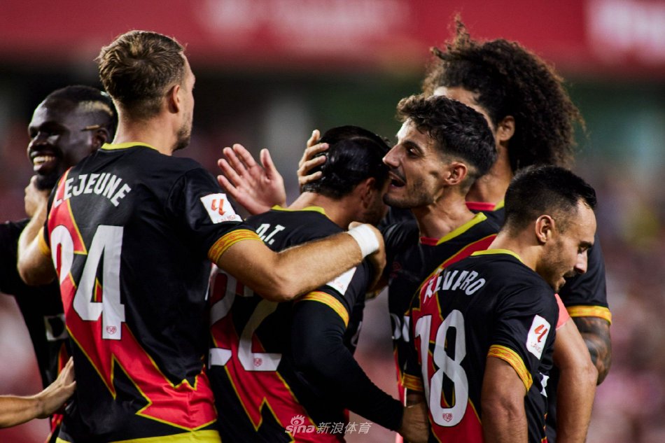 成为美国国 成为美国国